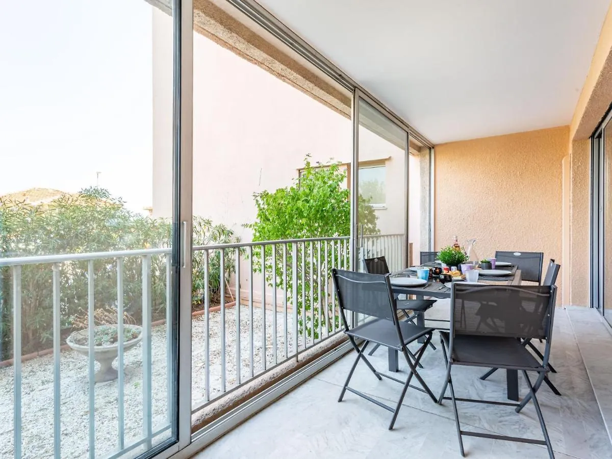 Apartment Le Phenicia By Interhome Saint-Laurent-du-Var