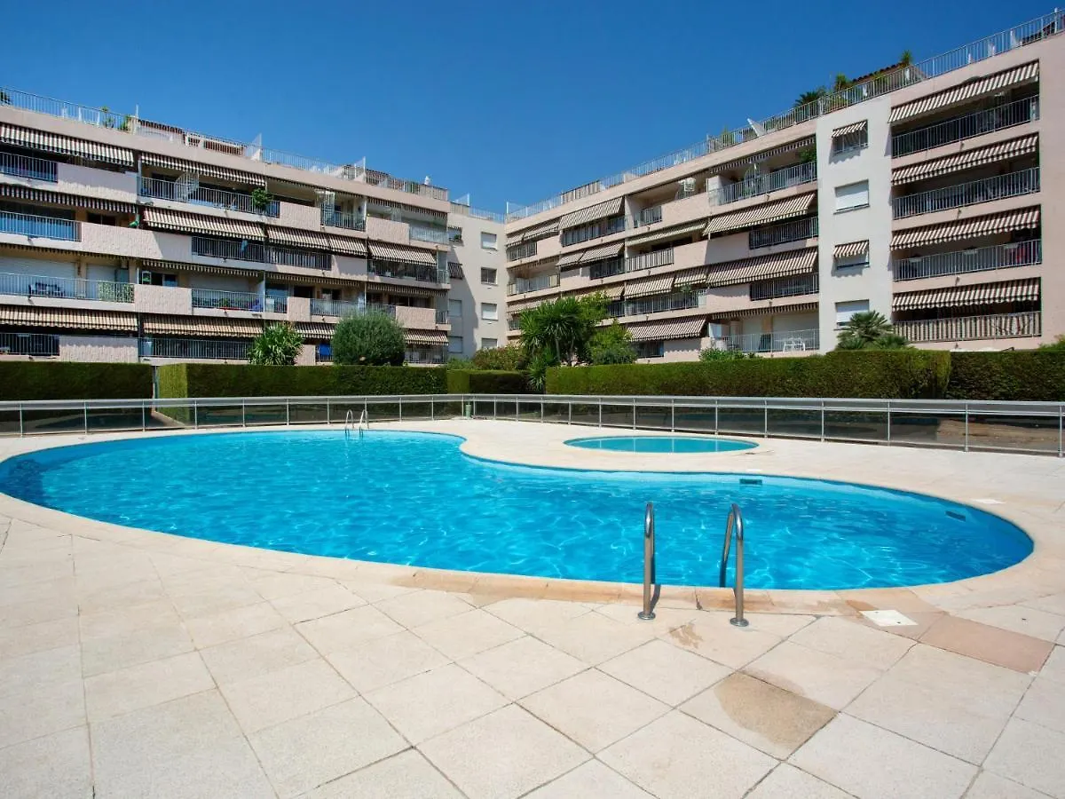 Apartment Le Phenicia By Interhome Saint-Laurent-du-Var
