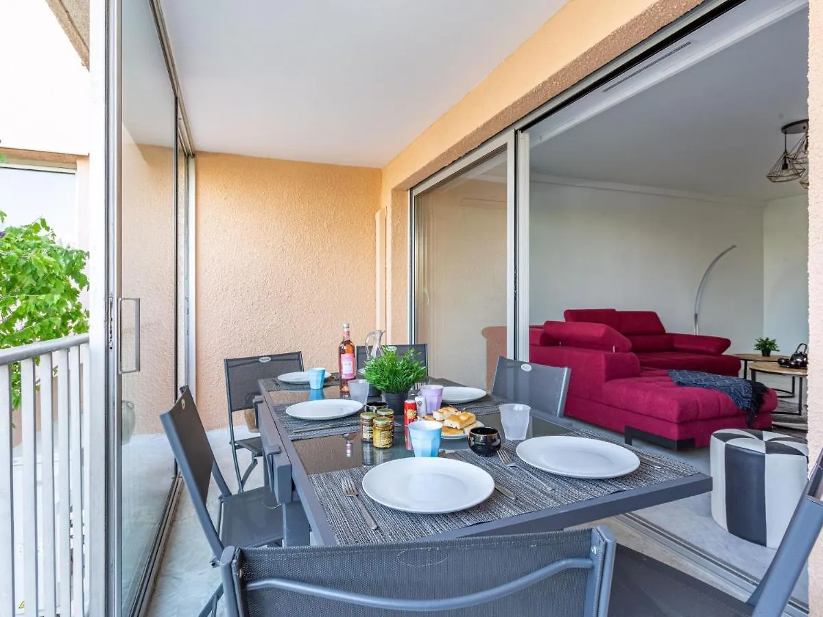 Apartment Le Phenicia By Interhome Saint-Laurent-du-Var