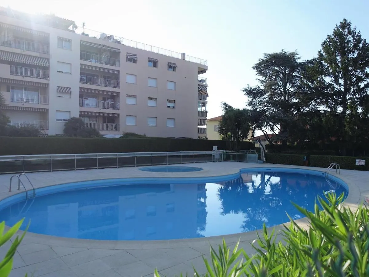 Apartment Le Phenicia By Interhome Saint-Laurent-du-Var