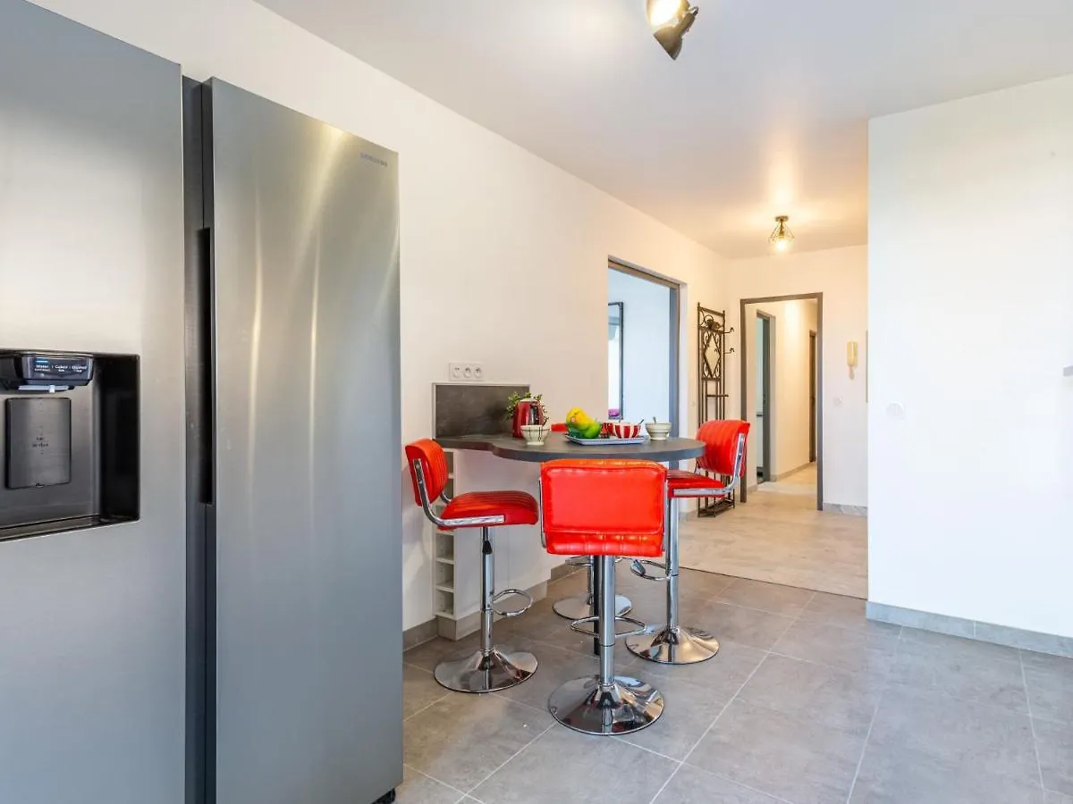 Apartment Le Phenicia By Interhome Saint-Laurent-du-Var