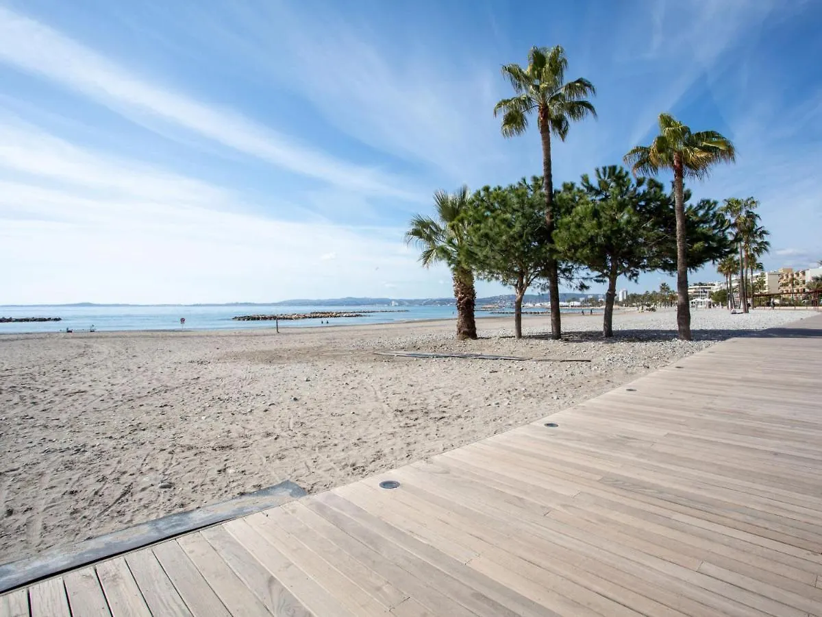 Apartment Le Phenicia By Interhome Saint-Laurent-du-Var